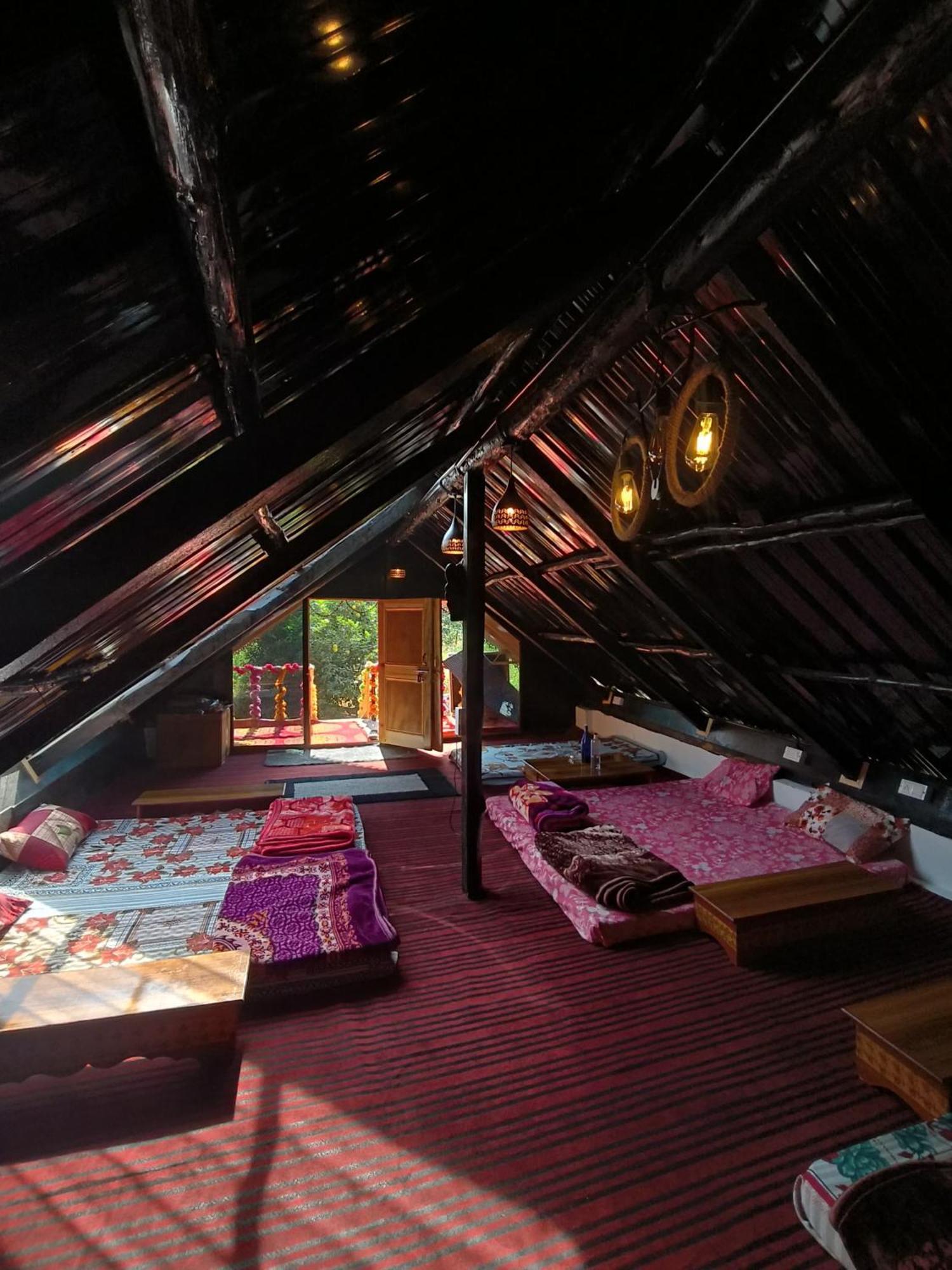 Stoner'S Delight Hostel Kullu Exterior photo