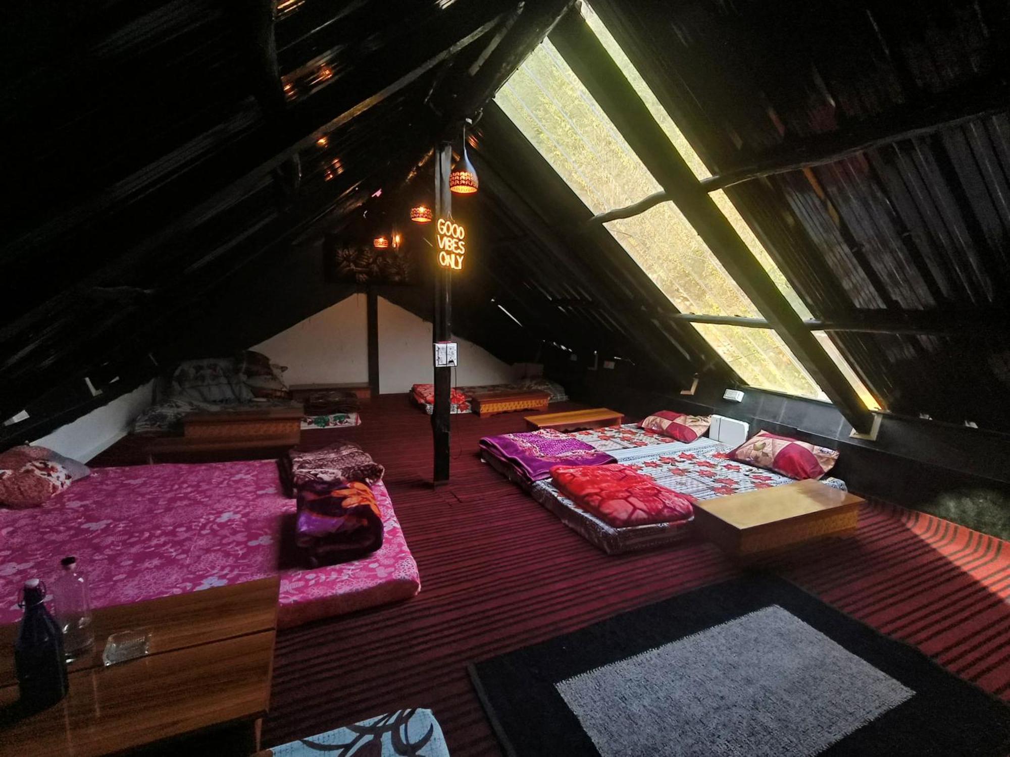 Stoner'S Delight Hostel Kullu Exterior photo